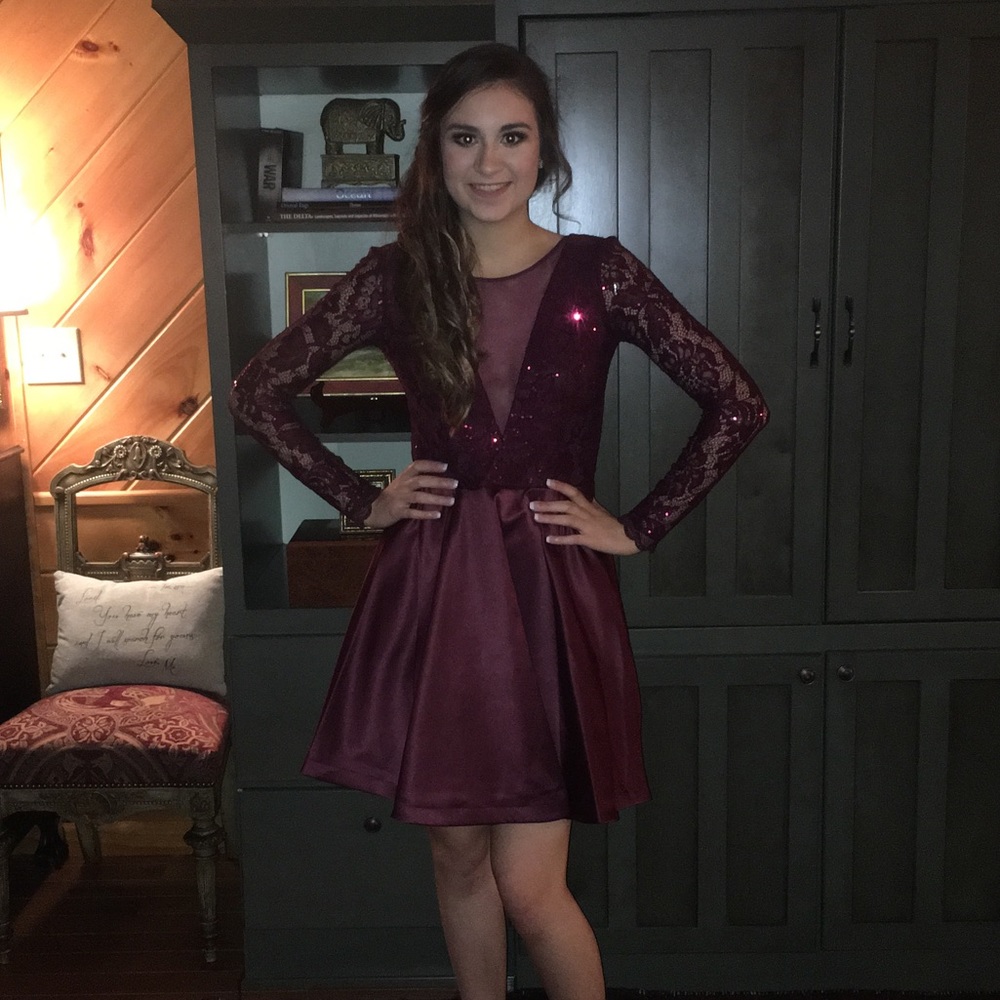 VERY CUTE FORMAL DRESS